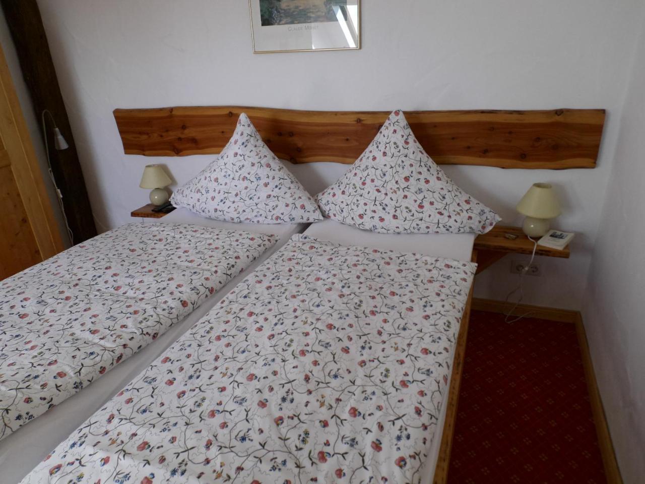 Gasthaus Zur Burgschaenke Aremberg Extérieur photo